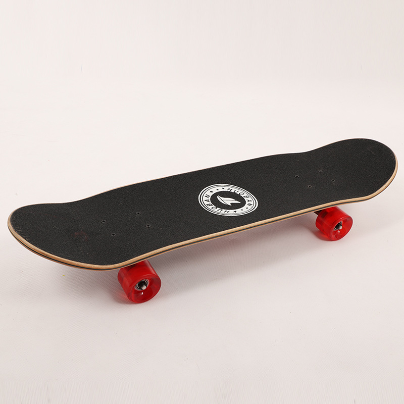 Factory Direct Supply Four Wheel Double Curved Maple Board Adult Children Street Skateboard Scooter