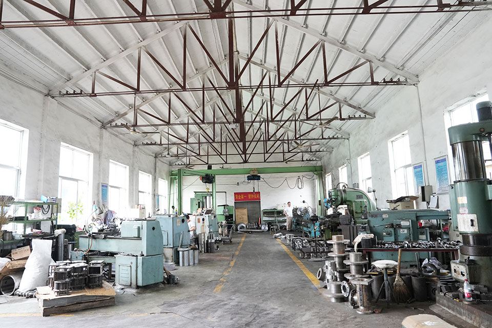 车间.jpg 车间.jpg