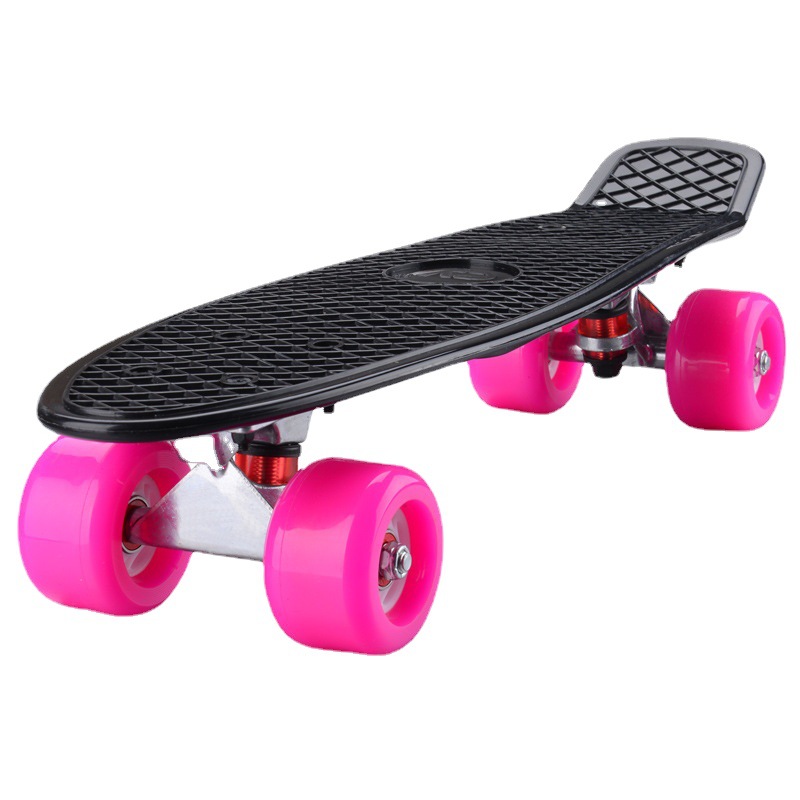 Beautiful Professional Four Wheel Adults Teenagers Children Board Scooter Short Climbing Skateboard Beginner