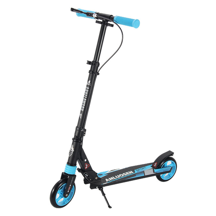 Factory Direct Sales Wholesale 145mm Wheel Adult Scooter Large Two Wheel Foldable All Aluminum Youth Scooter With Handbrake