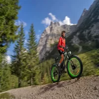 THE TECHNOLOGY BEHIND THE E-BIKE DRIVE SYSTEM